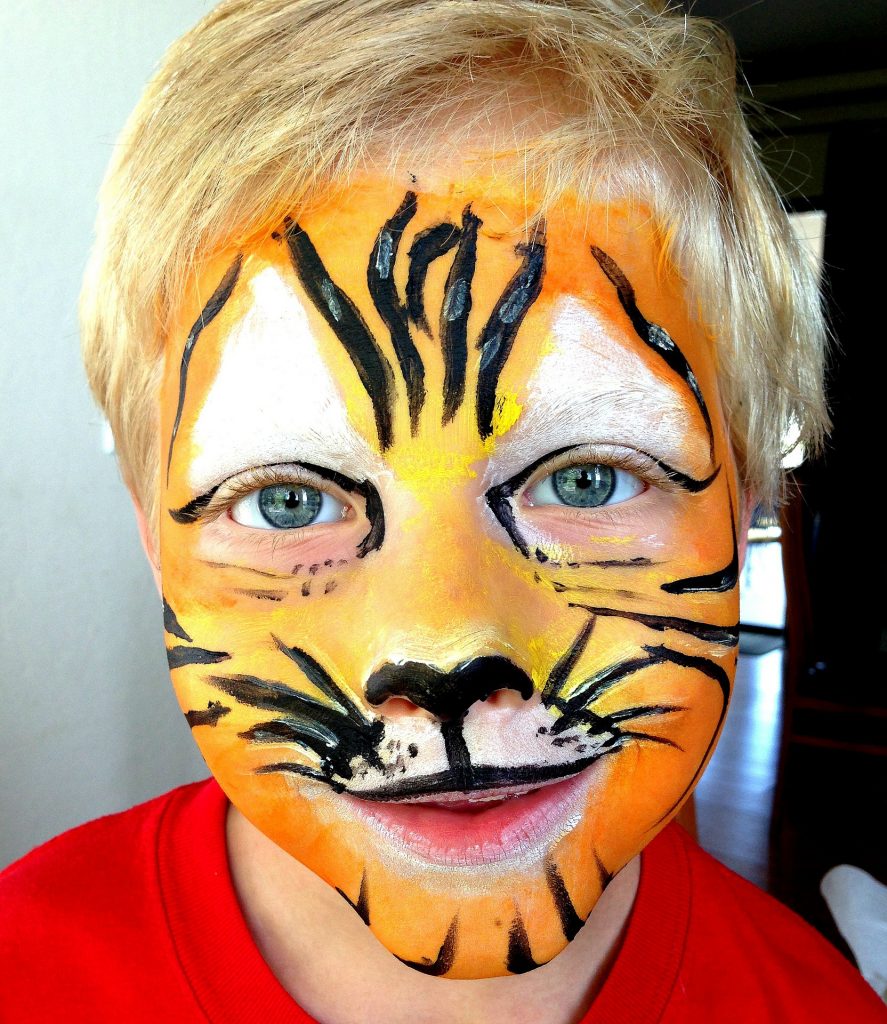 Maquillage enfant Halloween • Photos maquillage enfant • Animations maquillage enfant Anniversaire animations maquillage enfant tigre